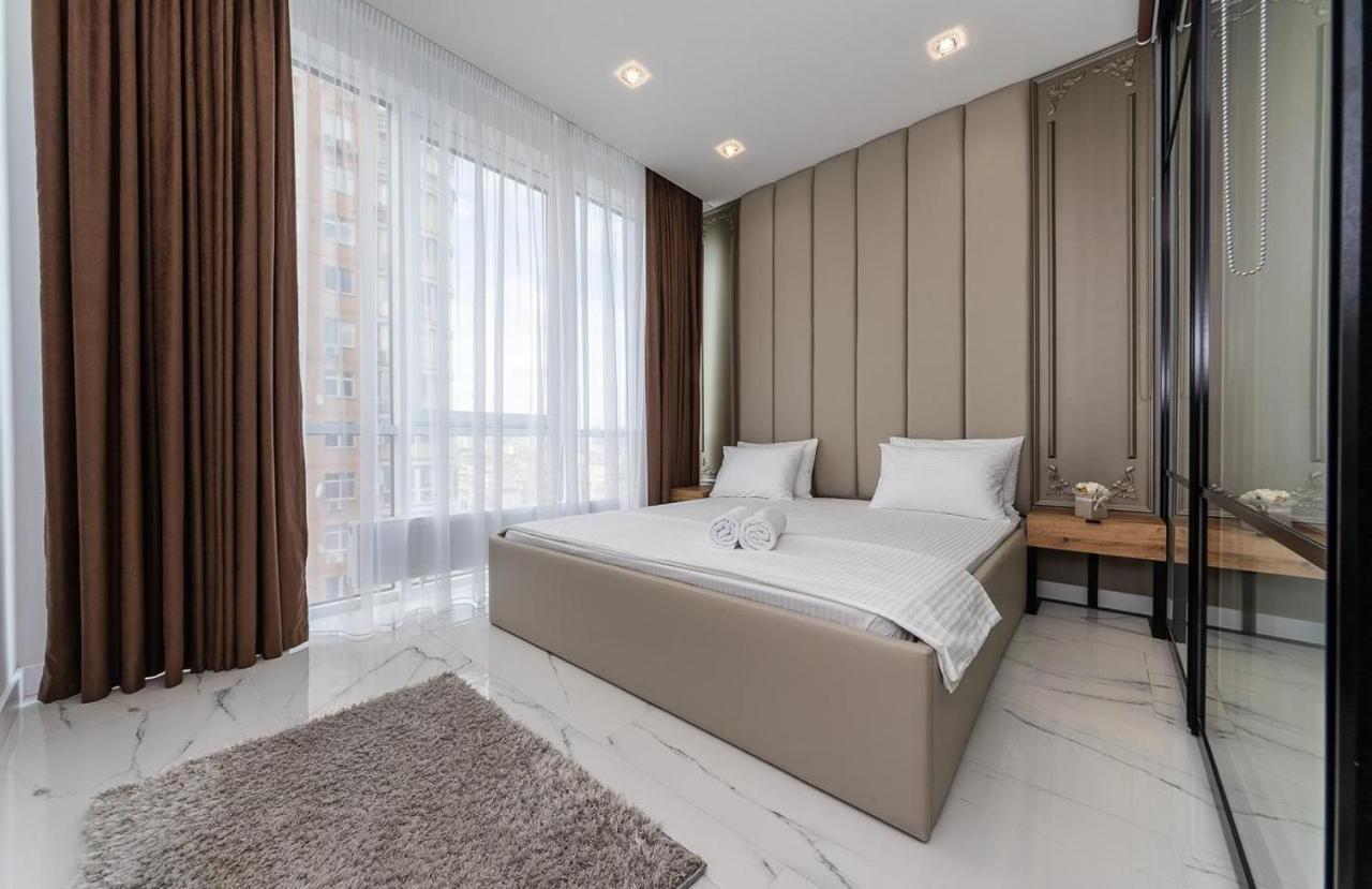 Fashionable Apartments. Smartplaza Metro Minskaya. Obolon Kiev Exteriör bild